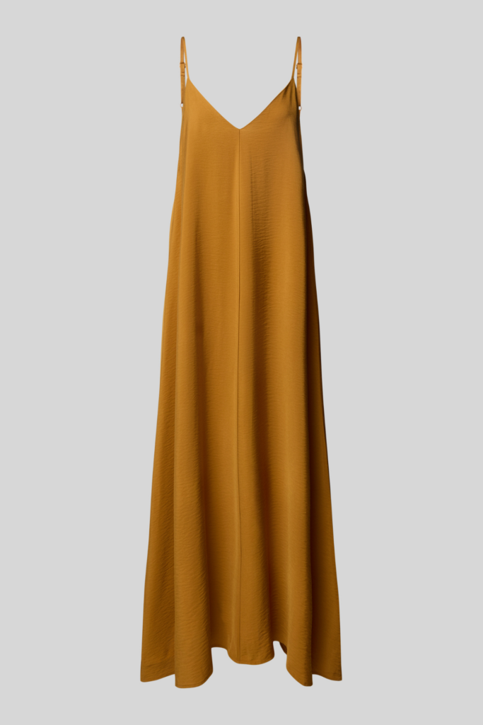 Maxikleid von P&C curated by Anna Schürrle, € 69,99