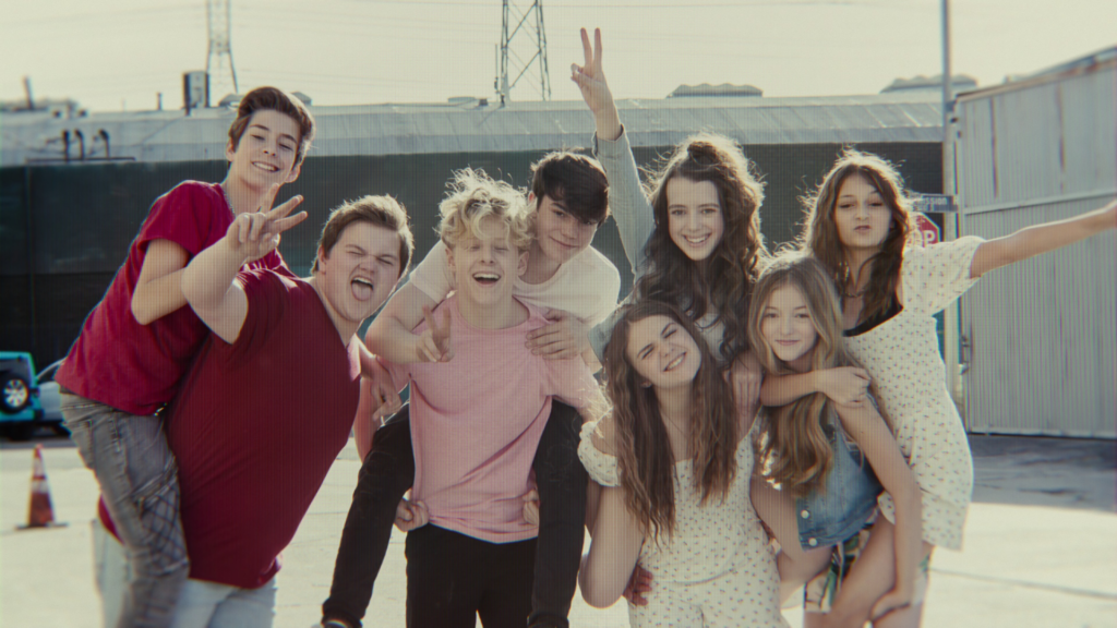 Die Netflix-Serie „Bad Influence“ zeigt die Geschichte der Kinderstar-Gruppe rund um die Influencerin Piper Rockelle. © Courtesy of Netflix, 2025