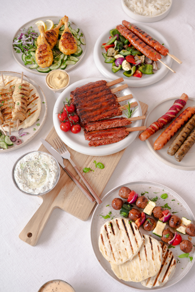 Gewinne-3-1-pflanzliche-Grillbox-mit-Grill-Schmankerl-von-Die-Pflanzerei-