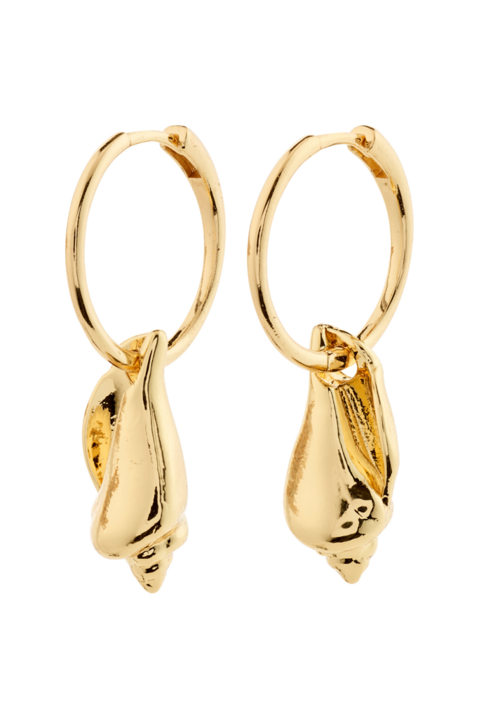 Ohrringe mit Muscheln von Pilgrim, um € 34,95