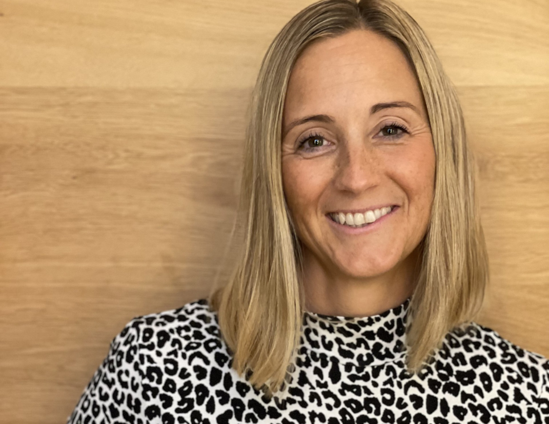 Portraitbild der ehemaligen Skirennläuferin Michaela Kirchgasser