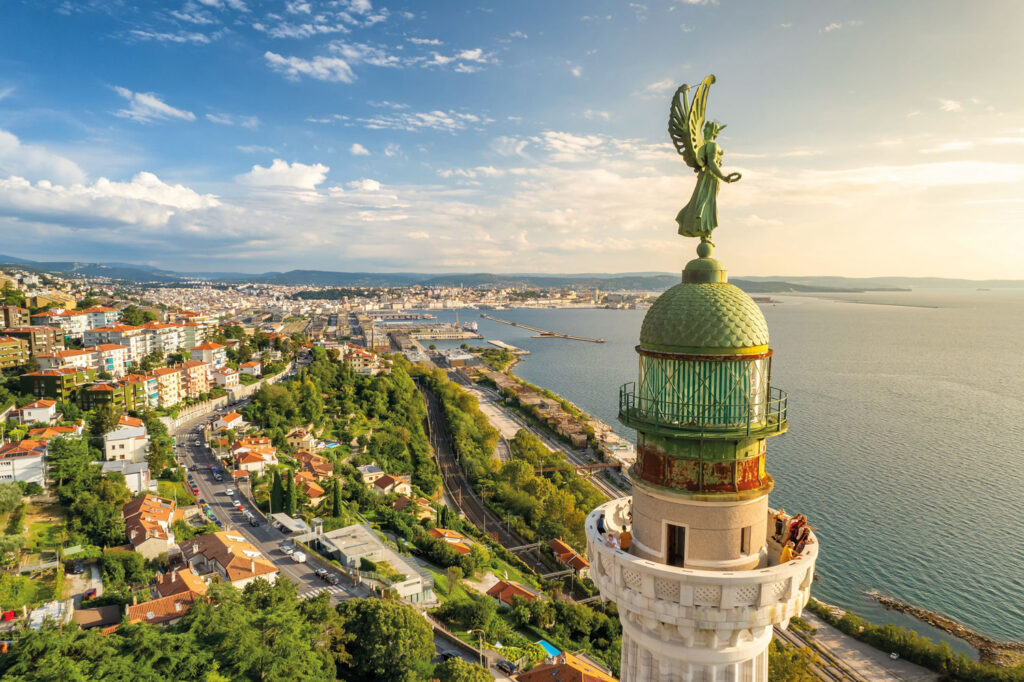 Sonniges Bild von Triest.