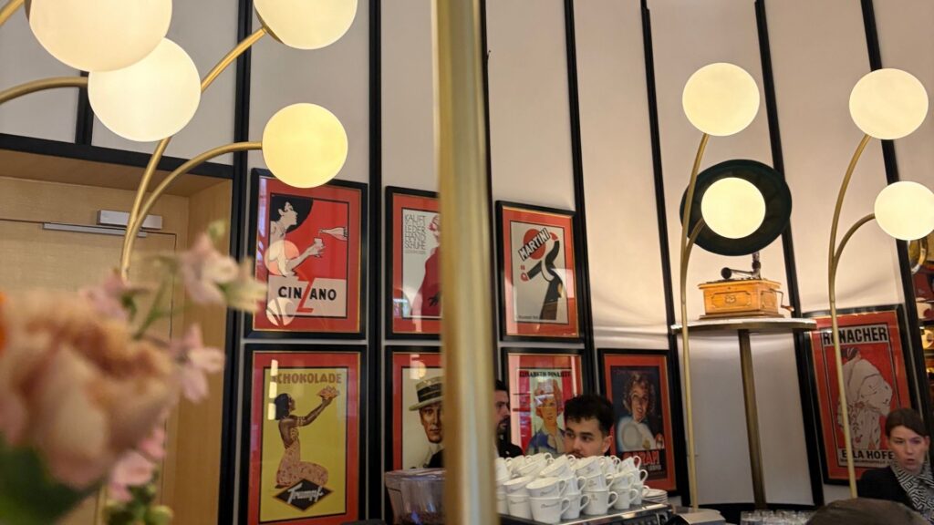 Café Mademoiselle im Salon Sacher